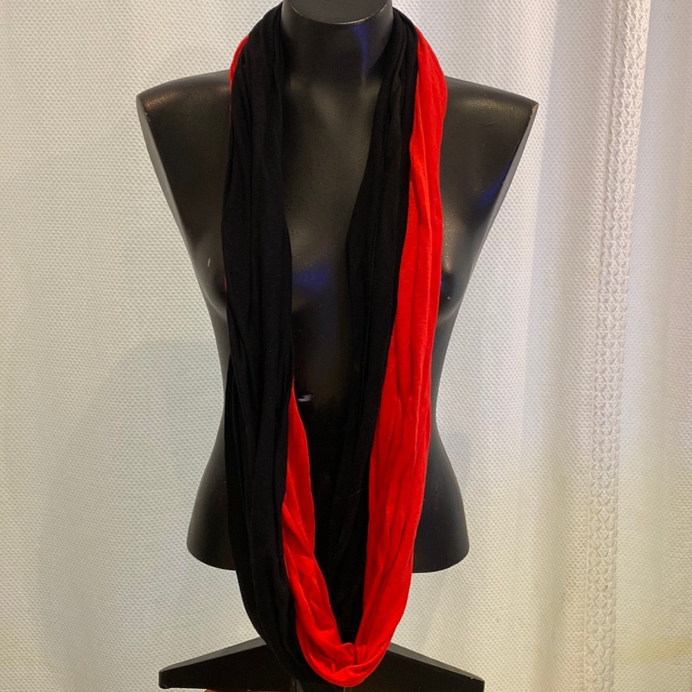 Black & Red infinity scarf